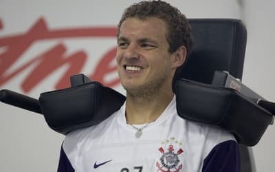 Cruzeiro 0 x 3 Corinthians no Brasileirão 2007; Marcelo Mattos brilha no Mineirão