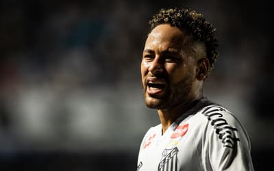 Neymar durante clássico entre Santos e Palmeiras no Brasileirão (Foto: Agencia Enquadrar/Agencia Enquadrar/GazetaPress)