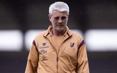 Odair Hellmann inicia planejamento do Athletico e projeta Série A em 2026