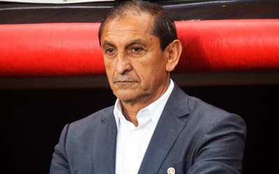 Internacional e Ramón Díaz se posicionam sobre frase machista do técnico