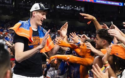 Canadense estreia se torna o mais alto da história do basquete universitário dos EUA; veja