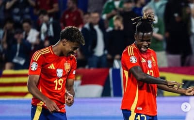 Saúl, do Flamengo, analisa astros da Espanha: 'Dão equilíbrio'