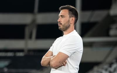 Ancelotti muda a escalação do Botafogo para enfrentar o Corinthians