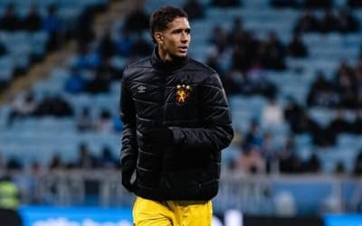 Botafogo negocia contratação do zagueiro Riquelme, do Sport