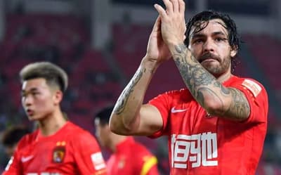 Por onde anda Ricardo Goulart, ex-meia de Cruzeiro e Palmeiras?