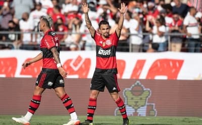 São Paulo 0 x 4 Flamengo no Brasileirão 2021; atropelo com dois de Michael