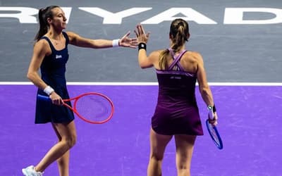 Luisa Stefani alcança feito inédio no WTA Finals; entenda