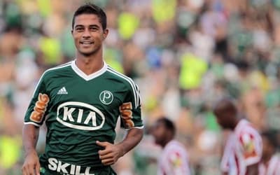 Por onde anda Ricardo Bueno, ex-atacante do Palmeiras?