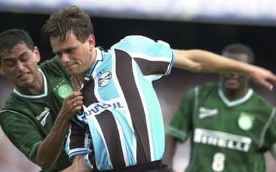 Grêmio 3 x 0 Palmeiras no Brasileirão 2001; Rodrigo Fabri brilha no Olímpico