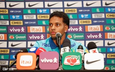 Torcedores enlouquecem com possível destino de Rodrygo: 'Venha'