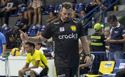 Rui Moreira faz balanço do início do Praia Clube na Superliga Feminina: 'Construção'