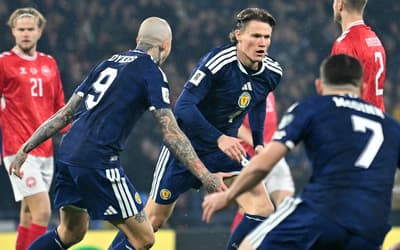 McTominay marca golaço de bicicleta em duelo decisivo das Eliminatórias