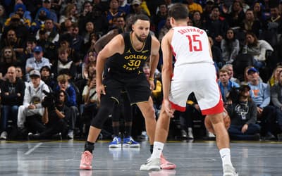 É falta do Curry ou não? Veja os lances de destaque da quarta (27) na NBA