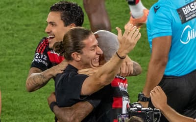 Filipe Luís comemorando título brasileiro do Flamengo (Foto: Maga Jr/Agência F8/Gazeta Press)