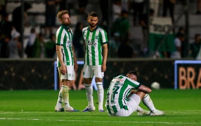 Montagem de elenco e fraco desempenho em casa conduzem o Juventude à Série B