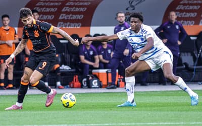 Torcedores do Corinthians criticam jogador em gol do Cruzeiro: 'Não acredito'