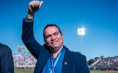 Marcelo Paz manda recado à Fiel após assumir cargo no Corinthians; veja o vídeo