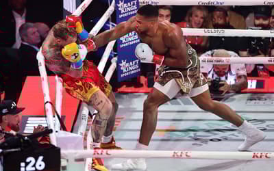 Deu a lógica! Joshua quebra o queixo de Jake Paul após vitória de Anderson Silva