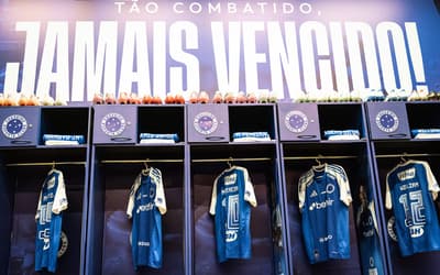 Cruzeiro anuncia troca de patrocinador máster durante jogo contra o Botafogo