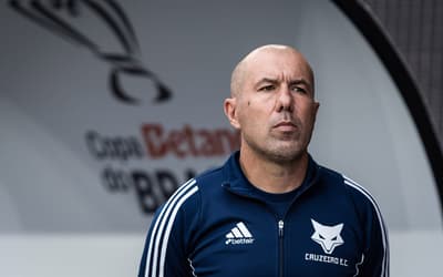 Jardim não crava futuro no Cruzeiro e lamenta eliminação: 'Perdemos em casa'