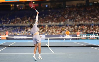 Veja o lance a lance da primeira partida entre João Fonseca e Carlos Alcaraz