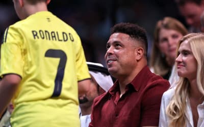 Ronaldo Fenômeno prestigia a Batalha dos Sexos, em Dubai; vídeo