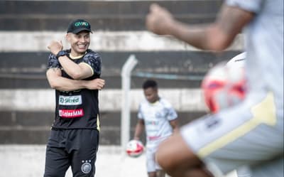 Operário-PR se reapresenta para pré-temporada com seis contratações para 2026