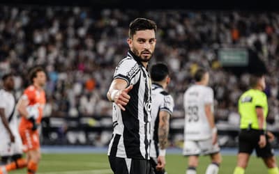 Botafogo tem sequência 'de campeão' e busca superar 1º turno do Brasileirão