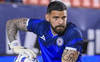 Goleiro do Cruz Azul manda recado ao Flamengo: 'Tenho certeza'