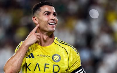 Cristiano Ronaldo comenta em post de gigante da Série A e agita a web: 'Real'