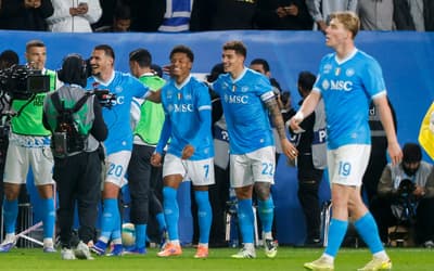 Jornal alerta Vini Jr e Rodrygo após boa fase de brasileiro 'esquecido' por Ancelotti