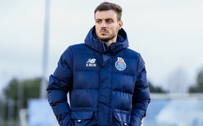 Botafogo anuncia a contratação do técnico Martín Anselmi