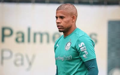 Palmeiras encaminha empréstimo de Gilberto para o Athletico