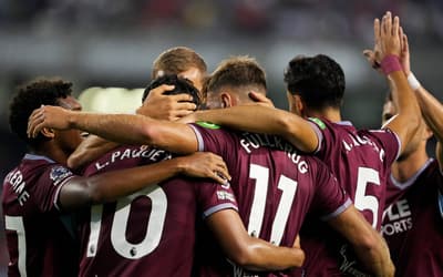 Milan quer atacante da Premier League como solução emergencial