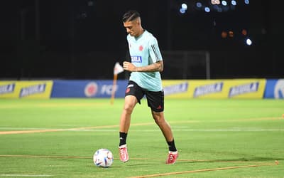 Athletico avança por volante da seleção da Colômbia