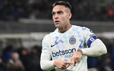 Inter de Milão vence Atalanta e assume liderança do Campeonato Italiano