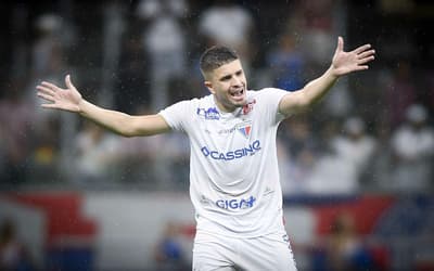 Fortaleza tenta ficar com zagueiro emprestado por clube da Série B