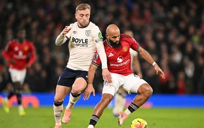 Em jogo tenso, Manchester United sai na frente, mas cede empate para time de Paquetá