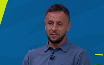 Rafinha lamenta derrota do Flamengo e analisa mudanças de Filipe Luís