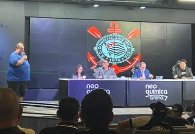 Metaleiro quesuonou presença de Maria Anfel oCAMPOS