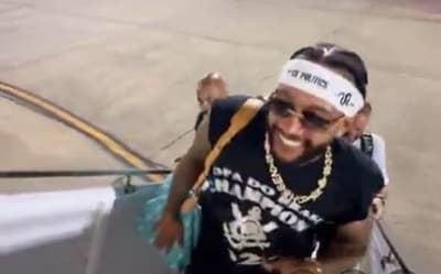 Crítica à política do Corinthians? Memphis manda recado após título da Copa do Brasil