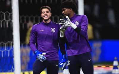 Felipe Longo celebra terceiro título no ano e exalta Hugo Souza: 'O melhor do país'