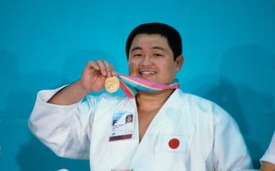 Tricampeão mundial de judô volta a dar aulas após tetraplegia