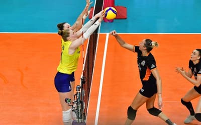 Conegliano vira sobre Osasco e confirma final italiana no Mundial