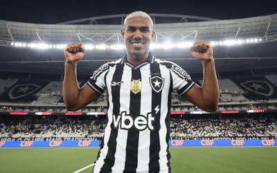 Cuiabano se despede do Botafogo e manda recado: 'Não acaba aqui'