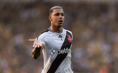 Vitória tenta 'repatriar' David, atacante do Vasco; saiba detalhes