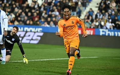 Xabi Alonso surpreende em escalação com Endrick no Real Madrid