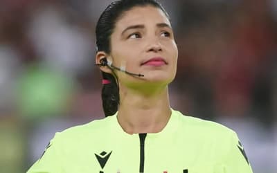 Árbitra paraense Gleika Pinheiro entra para o quadro da Fifa