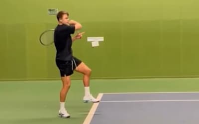 Pouco mais de dois meses após romper o tendão, ex-top 4 volta a treinar; vídeo