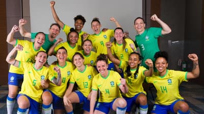 Imagens do título do Brasil na Copa do Mundo Feminina de Futsal